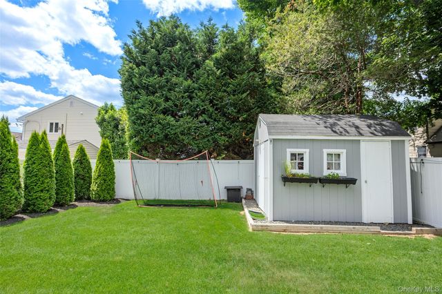 56 Morris Avenue, West Islip, NY 11795