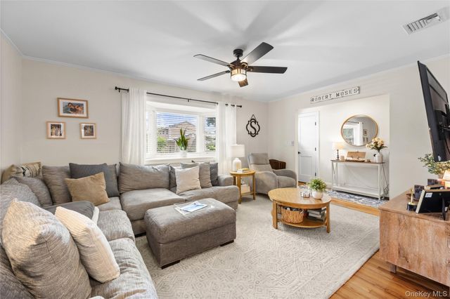 56 Morris Avenue, West Islip, NY 11795