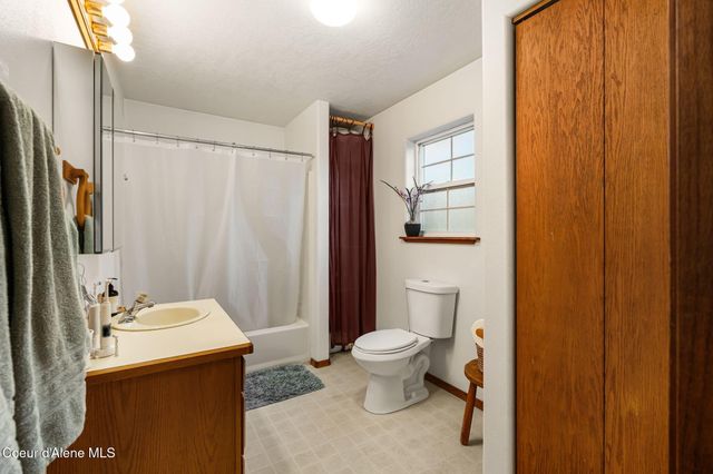 260 Grouse Creek RD, Sandpoint, ID 83864
