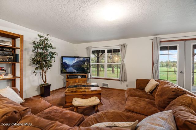 260 Grouse Creek RD, Sandpoint, ID 83864