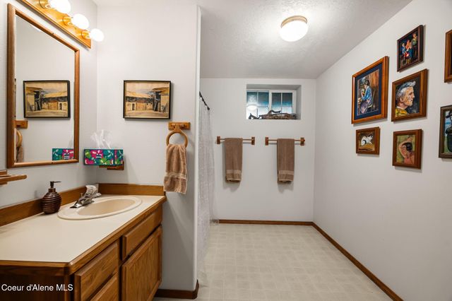 260 Grouse Creek RD, Sandpoint, ID 83864