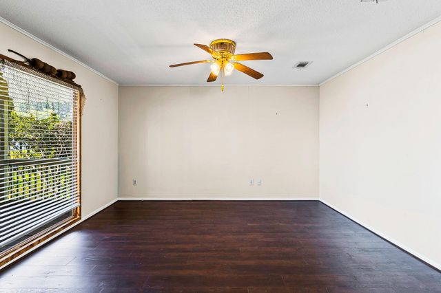 104 Bayside Street, Livingston, TX 77351