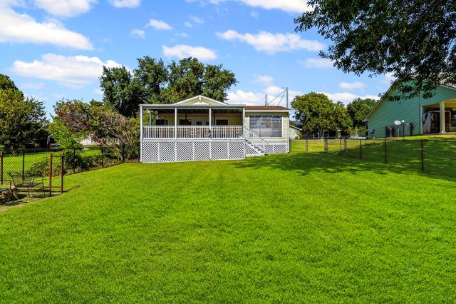 104 Bayside Street, Livingston, TX 77351