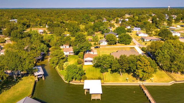 104 Bayside Street, Livingston, TX 77351