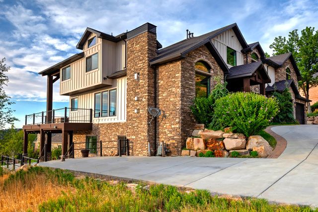 2373 E BEAR HILLS CIR, Draper, UT 84020