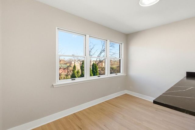 1215 Balmoral Avenue, Westchester, IL 60154