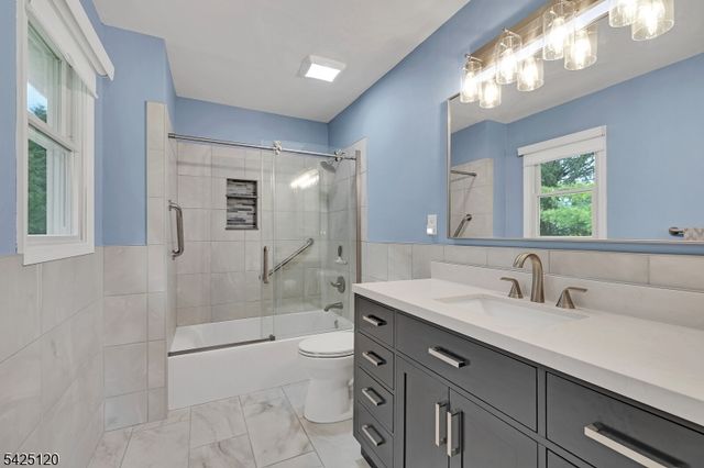 33 Hog Hollow Rd, Alexandria Twp., NJ 08867