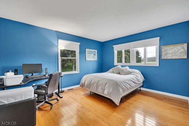 33 Hog Hollow Rd, Alexandria Twp., NJ 08867