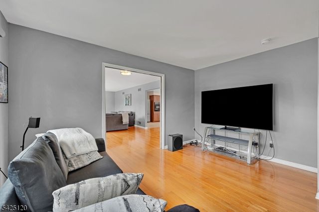 33 Hog Hollow Rd, Alexandria Twp., NJ 08867