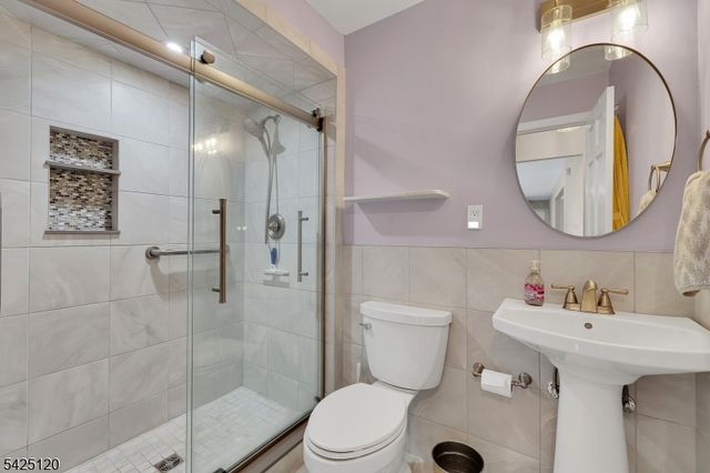 33 Hog Hollow Rd, Alexandria Twp., NJ 08867