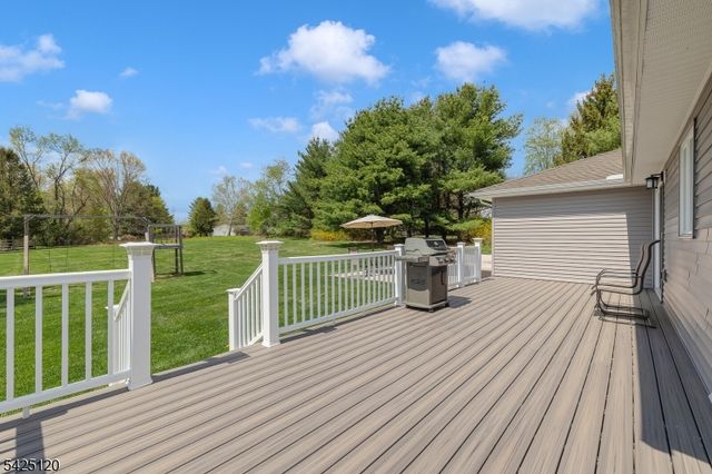 33 Hog Hollow Rd, Alexandria Twp., NJ 08867