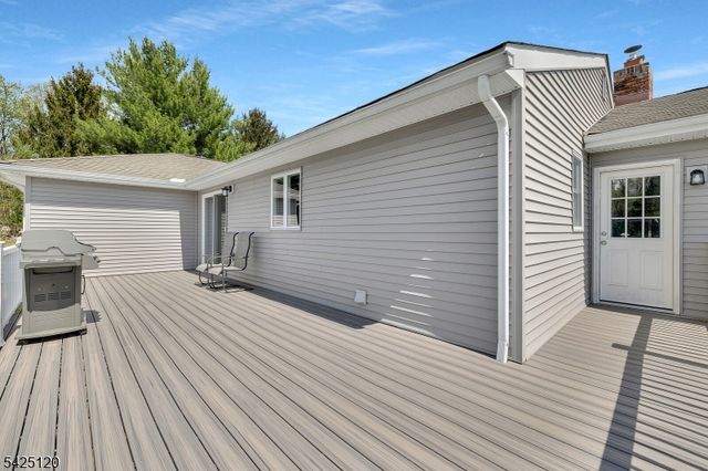 33 Hog Hollow Rd, Alexandria Twp., NJ 08867