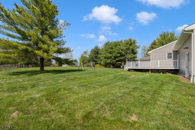 33 Hog Hollow Rd, Alexandria Twp., NJ 08867