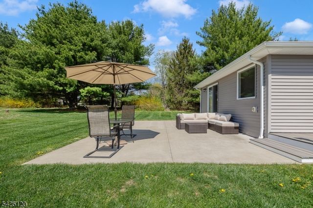 33 Hog Hollow Rd, Alexandria Twp., NJ 08867