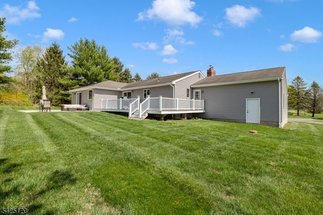 33 Hog Hollow Rd, Alexandria Twp., NJ 08867