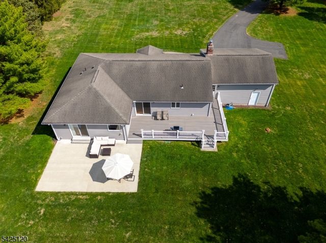 33 Hog Hollow Rd, Alexandria Twp., NJ 08867