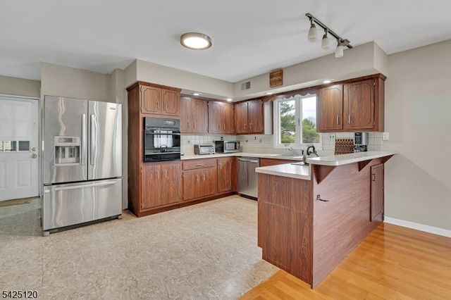 33 Hog Hollow Rd, Alexandria Twp., NJ 08867