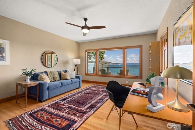 18978 Angeline Avenue NE, Suquamish, WA 98392