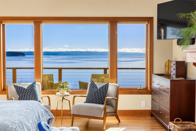 18978 Angeline Avenue NE, Suquamish, WA 98392