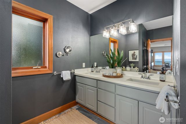 18978 Angeline Avenue NE, Suquamish, WA 98392