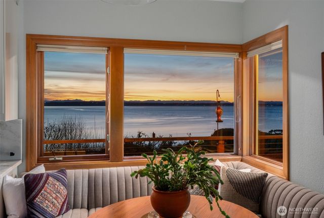 18978 Angeline Avenue NE, Suquamish, WA 98392