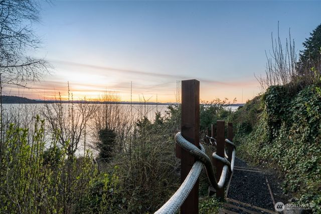 18978 Angeline Avenue NE, Suquamish, WA 98392