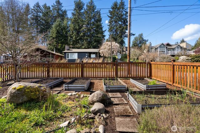 18978 Angeline Avenue NE, Suquamish, WA 98392