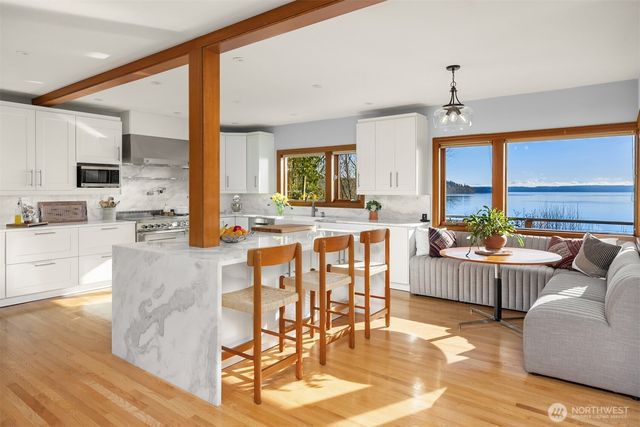 18978 Angeline Avenue NE, Suquamish, WA 98392