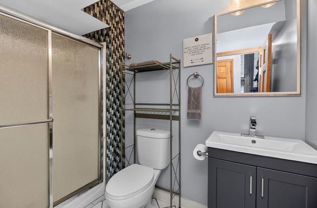 1580 College Lane S, Wheaton, IL 60189