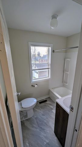 417 Roosevelt Street, La Porte, IN 46350