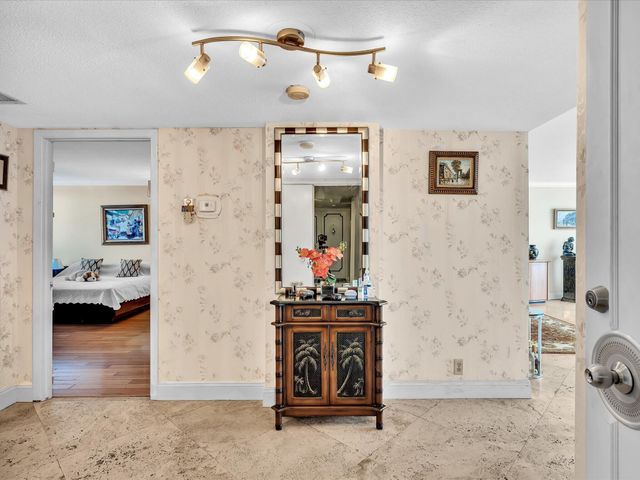 4300 N Ocean Boulevard 4F, Fort Lauderdale, FL 33308