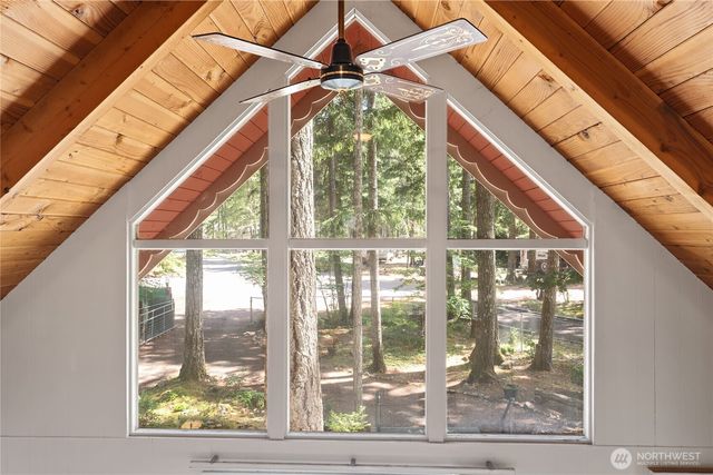 90 N Fircrest Place, Hoodsport, WA 98548