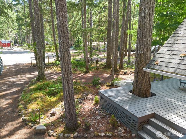 90 N Fircrest Place, Hoodsport, WA 98548