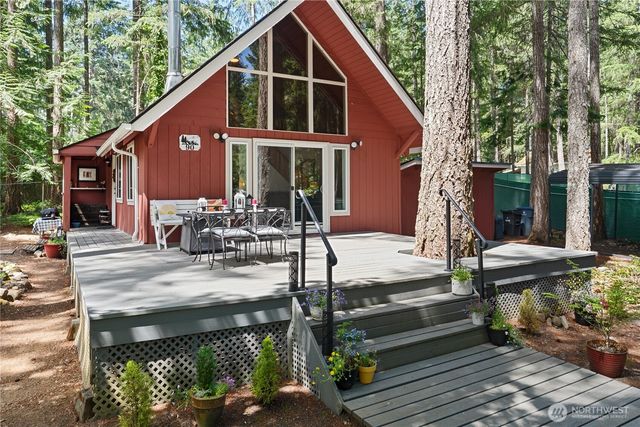 90 N Fircrest Place, Hoodsport, WA 98548