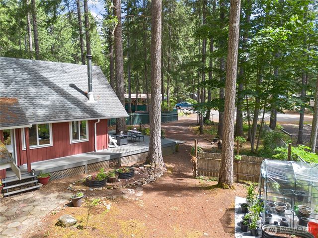 90 N Fircrest Place, Hoodsport, WA 98548