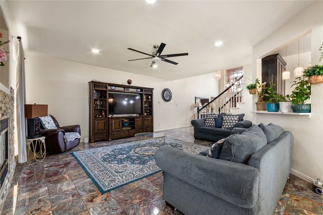 2110 Oak Forest Drive, Garland, TX 75042