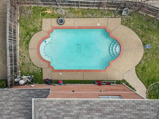 2110 Oak Forest Drive, Garland, TX 75042