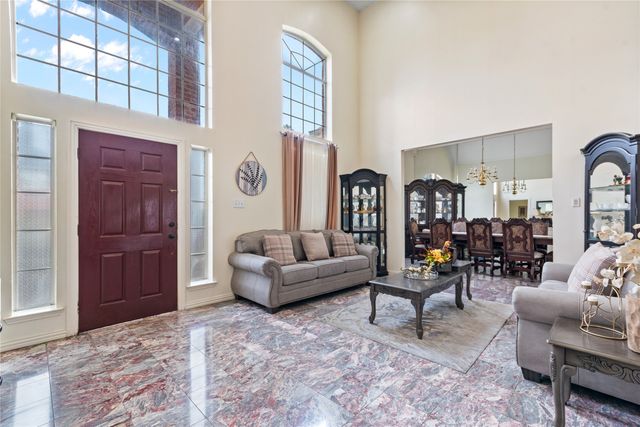 2110 Oak Forest Drive, Garland, TX 75042