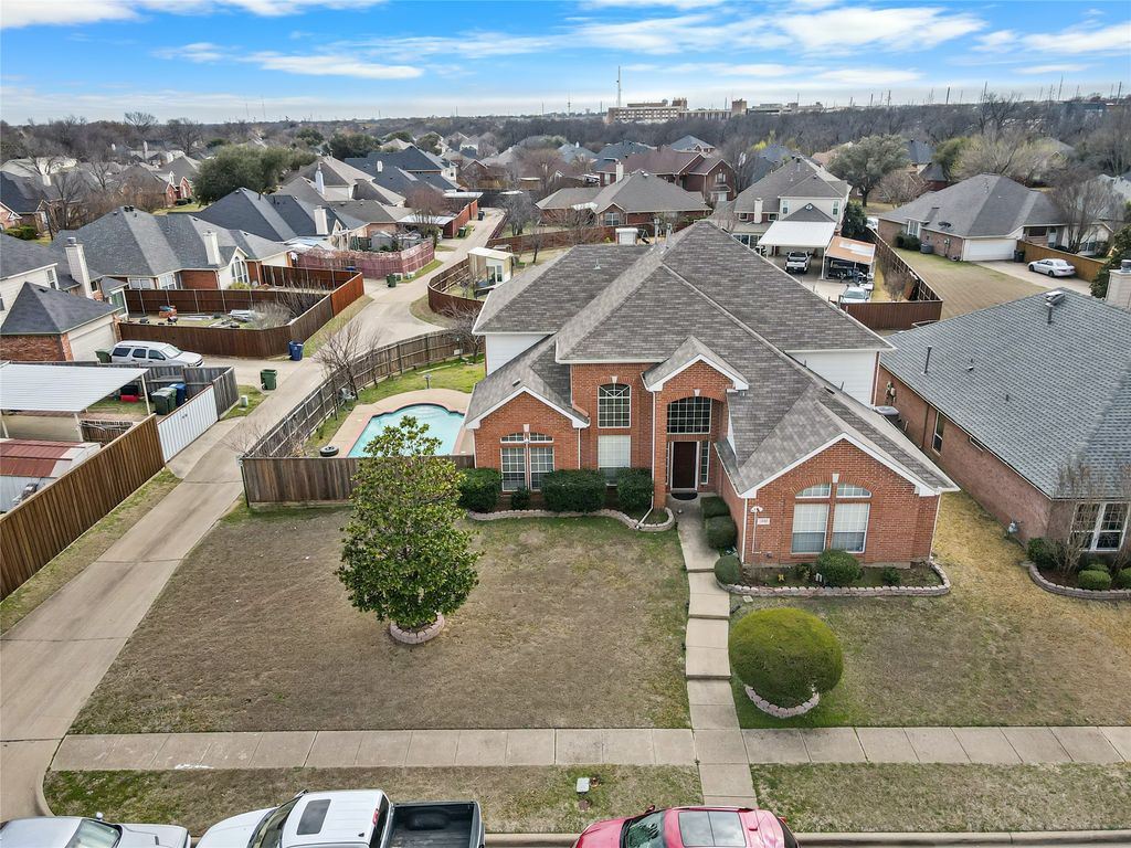 2110 Oak Forest Drive, Garland, TX 75042