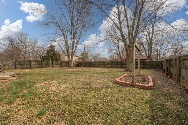602 E Dyann Drive, Nixa, MO 65714