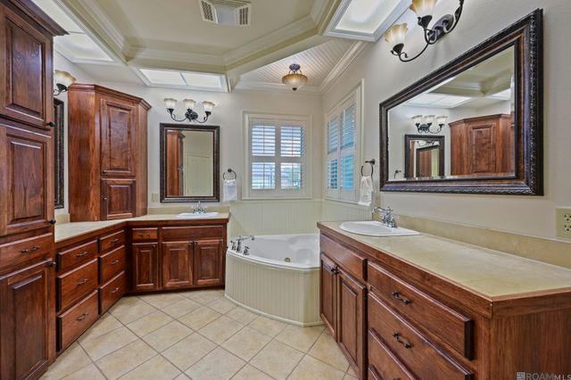 35430 Oak Manor Ave, Geismar, LA 70734