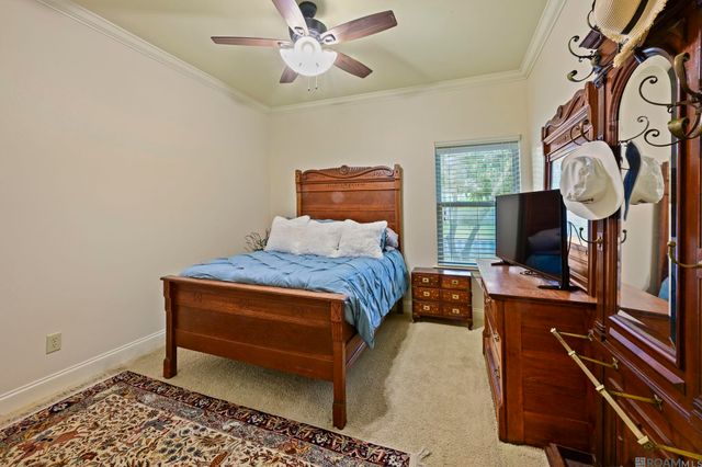 35430 Oak Manor Ave, Geismar, LA 70734