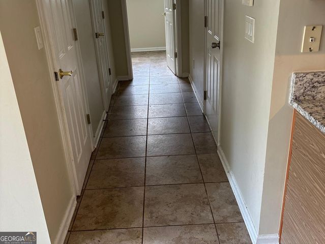 4208 Medlock Woods Drive, Snellville, GA 30039