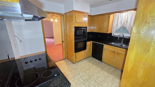 12118 Cathy Drive, Houston, TX 77065