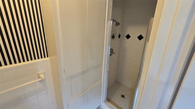 12118 Cathy Drive, Houston, TX 77065