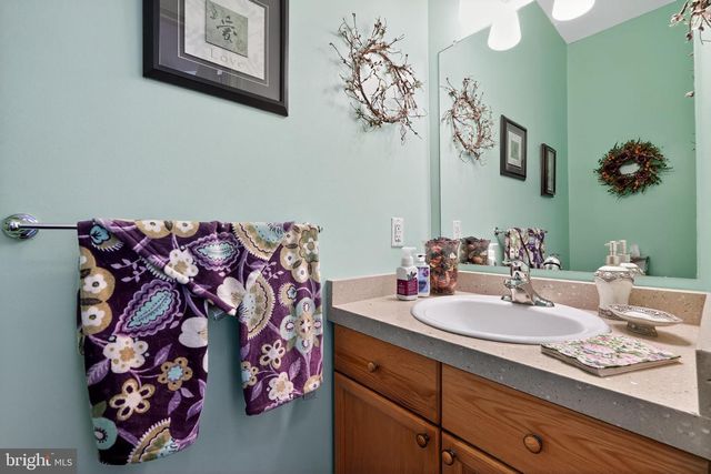 4 REDBUD DR, Sicklerville, NJ 08081