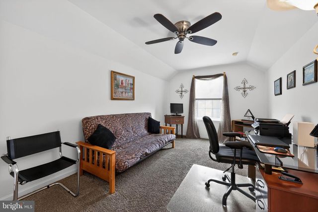 4 REDBUD DR, Sicklerville, NJ 08081