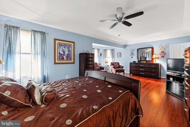 4 REDBUD DR, Sicklerville, NJ 08081