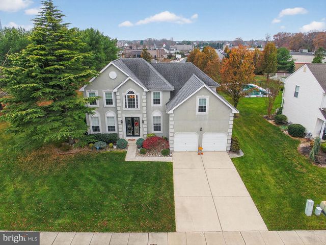 4 REDBUD DR, Sicklerville, NJ 08081