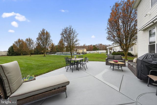 4 REDBUD DR, Sicklerville, NJ 08081